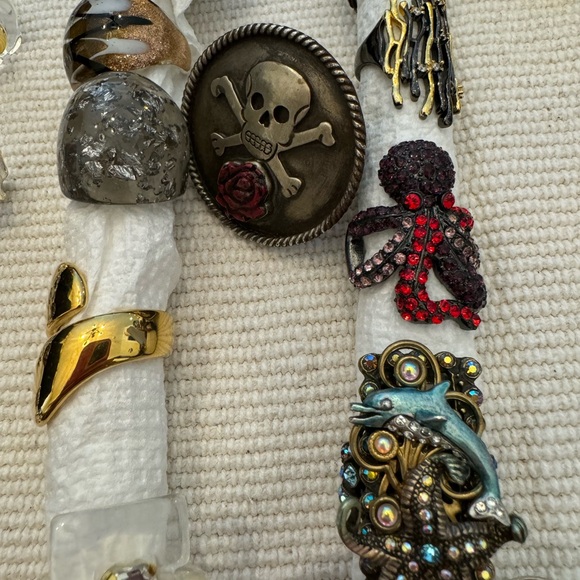 Assortment of Rings - Picture 8 of 13